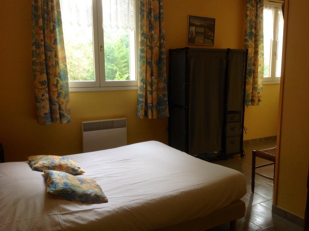 Logis Auberge De La Plaine La Rothière Quarto foto